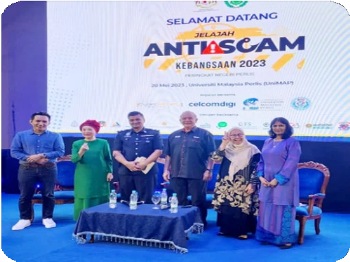 Speakers on stage at Jelajah AntiScam Kebangsaan 2023
